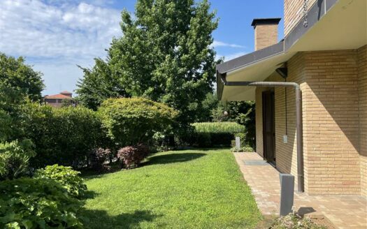 Villa Indipendente via Renato Espedito Teruzzi 88, Centro, Arcore