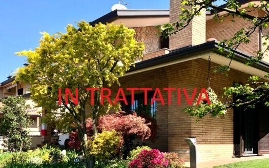 Villa Indipendente via Renato Espedito Teruzzi 88, Centro, Arcore