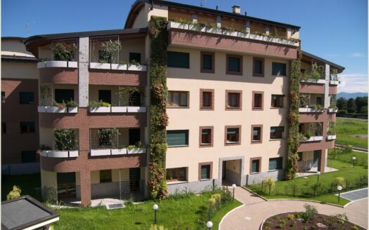 AMPIO 3+K LOCALI GHB – CLASSE A2 – BIASSONO VIA PADANIA 21