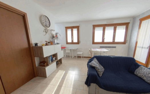 AMPIO 3+K LOCALI GHB – CLASSE A2 – BIASSONO VIA PADANIA 21