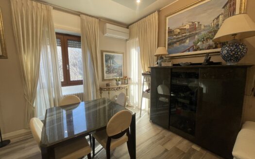 AMPIO 4 LOCALI RISTRUTTURATO – VISTA PARCO, VEDANO AL LAMBRO